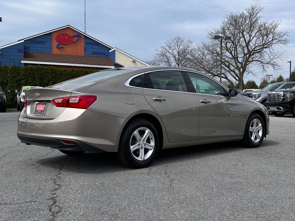 Used 2022 Chevrolet Malibu LS image 10