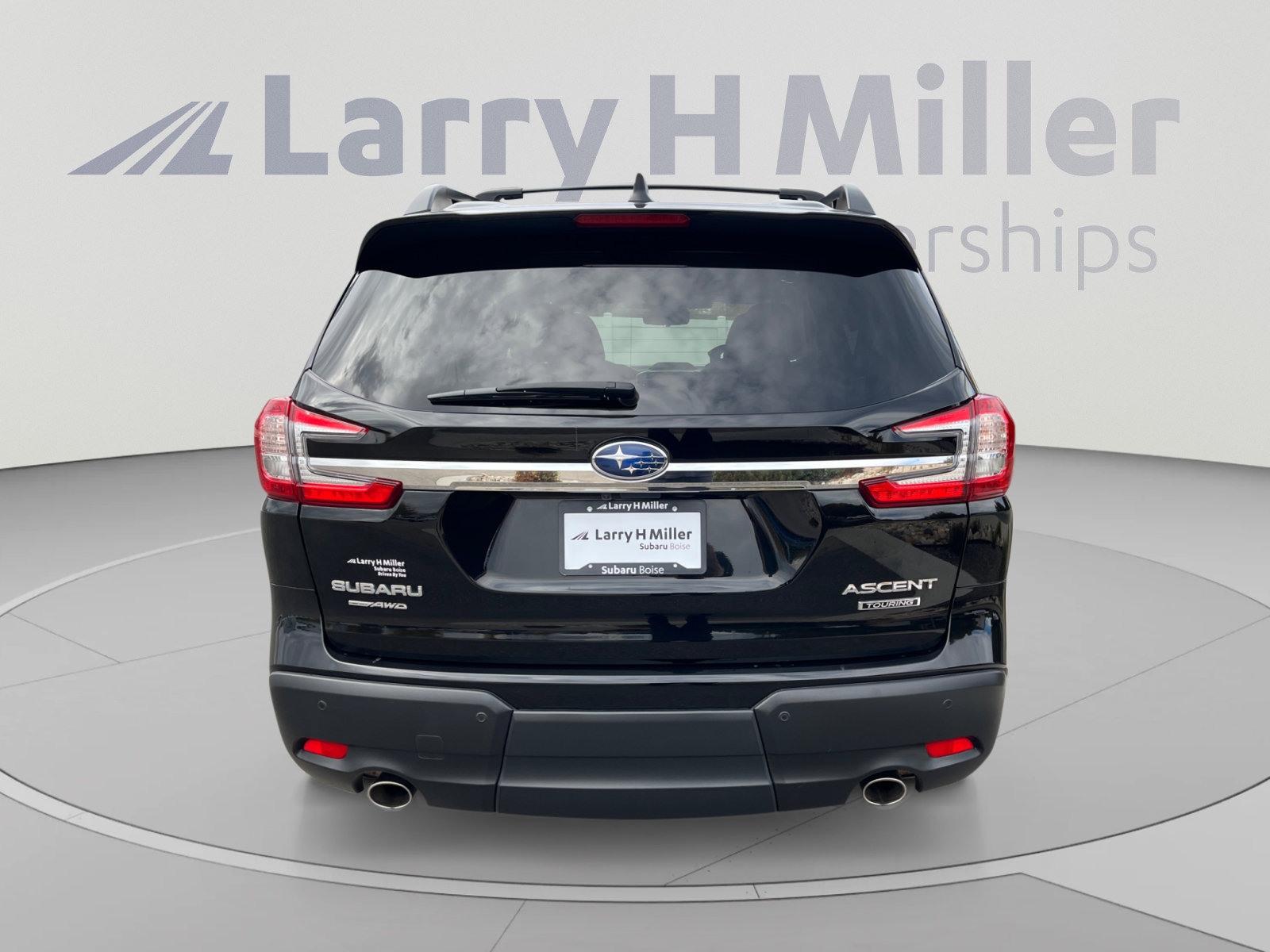 Used 2024 Subaru Ascent Touring AWD/4WD image 4