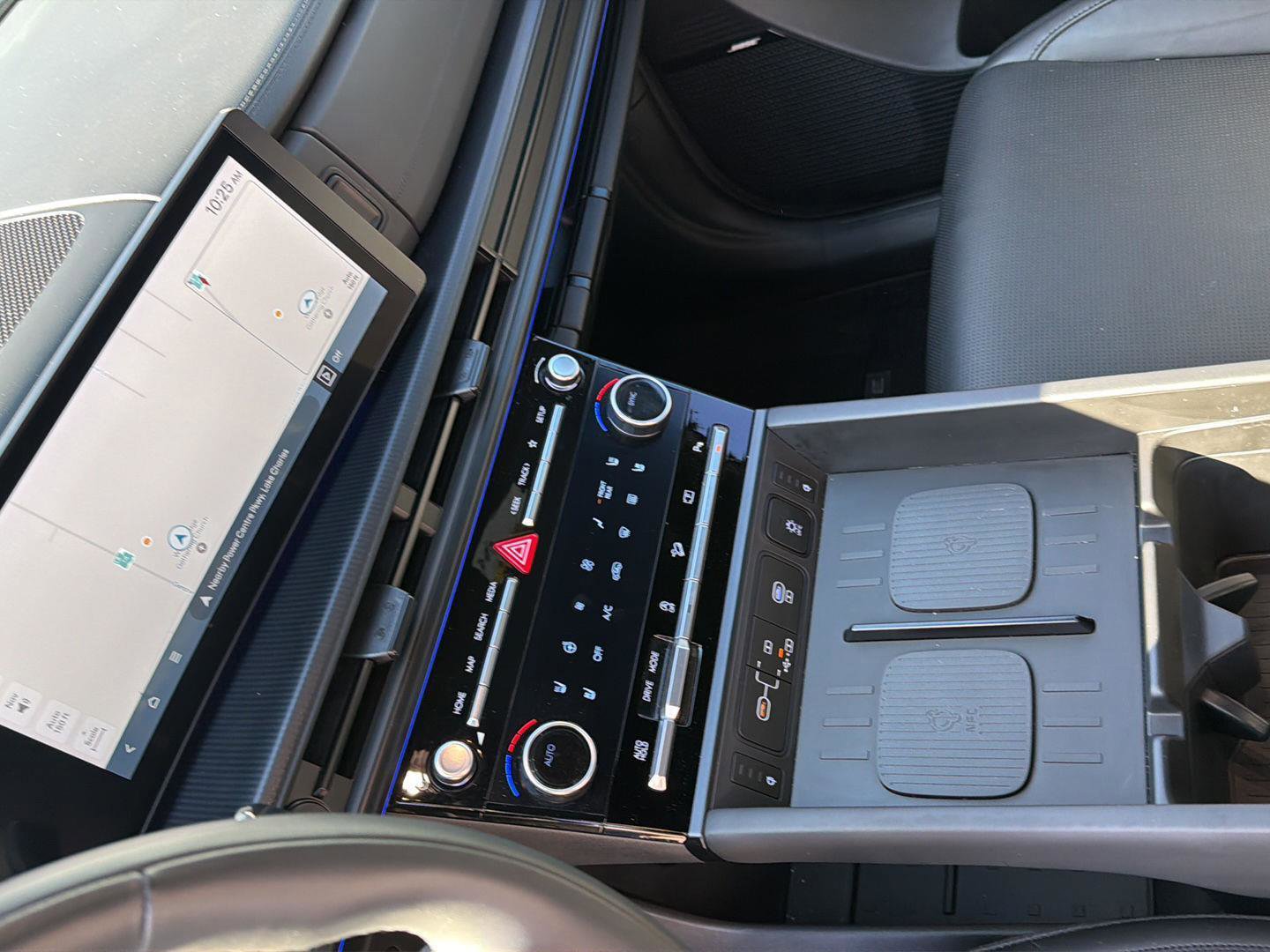 Used 2024 Hyundai Santa Fe Calligraphy image 14