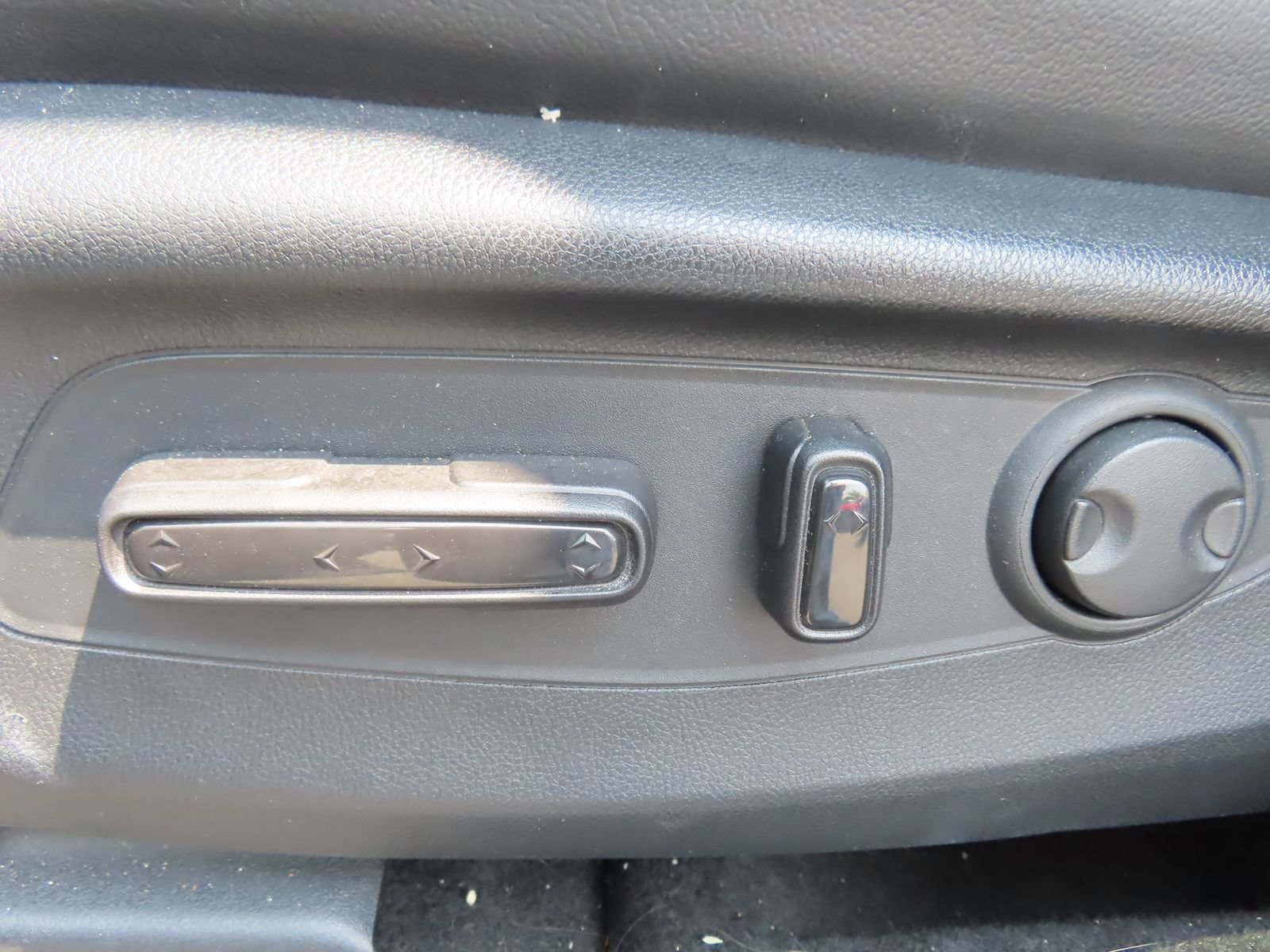 Used 2025 Honda CR-V EX-L image 30