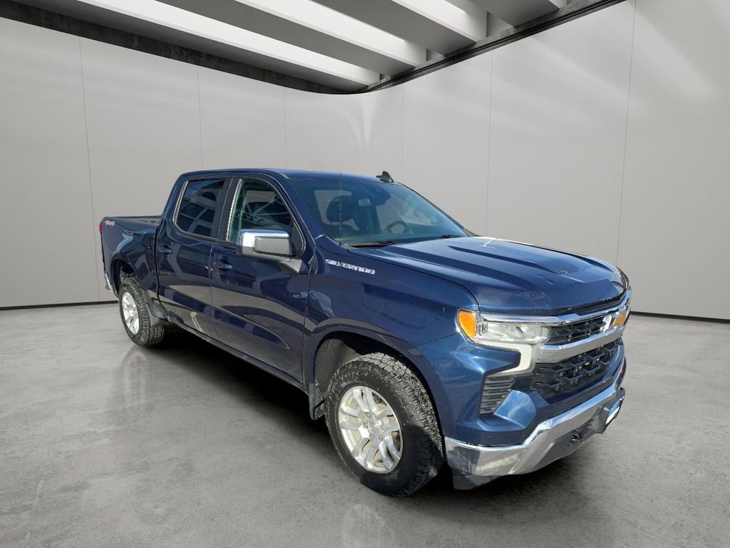 Used 2022 Chevrolet Silverado 1500 LT AWD/4WD image 7