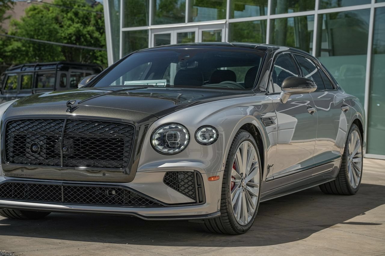 Certified 2025 Bentley Flying Spur Plug-In Hybrid AWD/4WD image 10