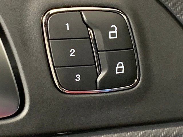 Used 2025 Ford Mustang Premium image 30