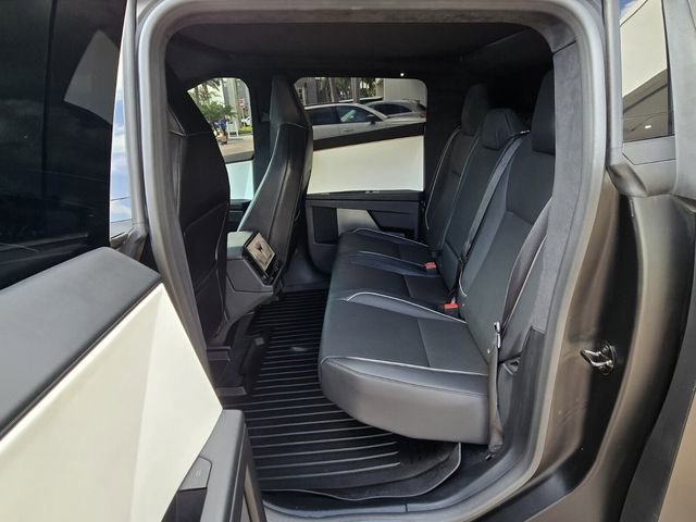 Used 2024 Tesla Cybertruck AWD Crew Cab image 14