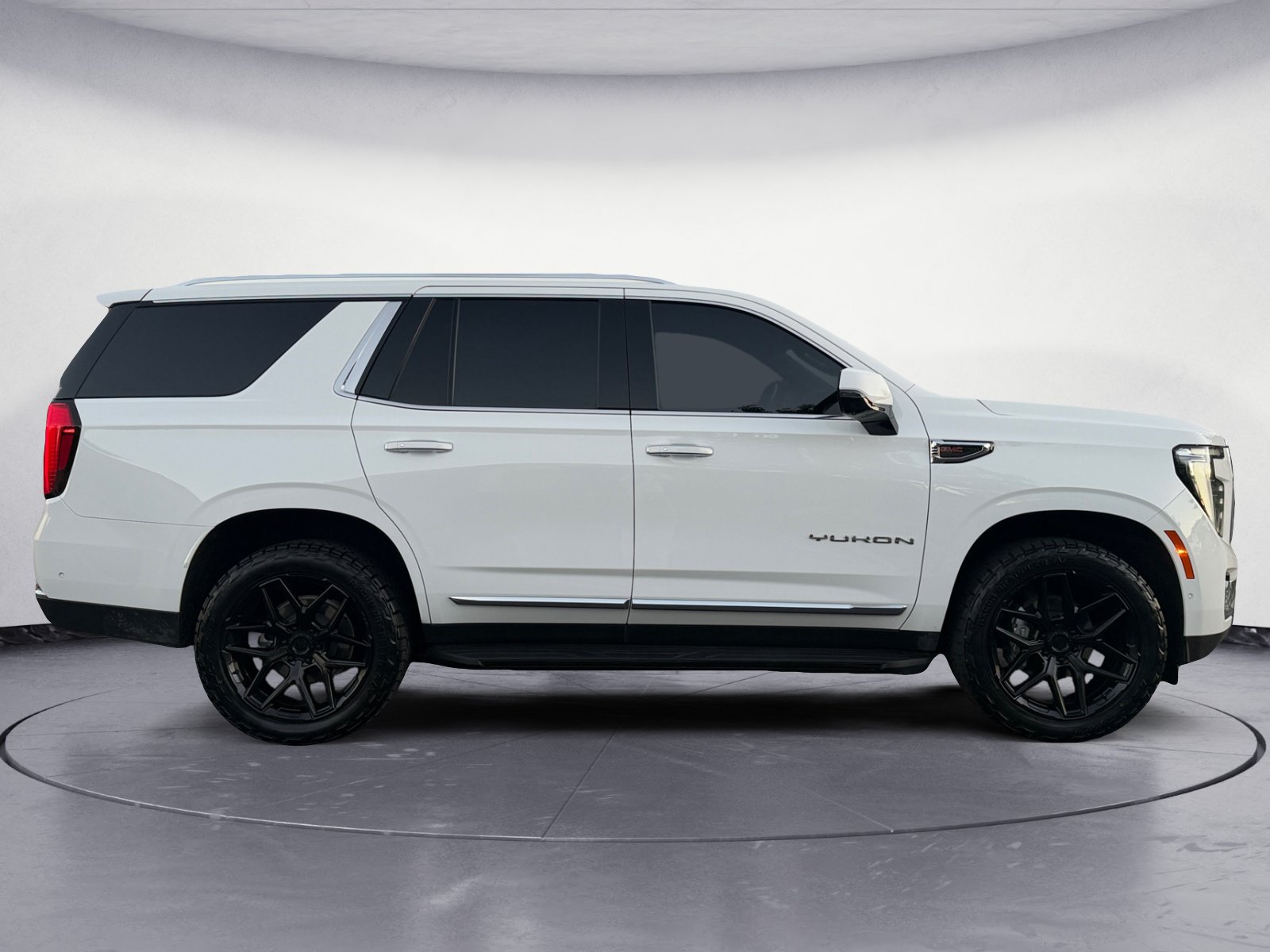 Used 2026 GMC Yukon Elevation AWD/4WD image 6