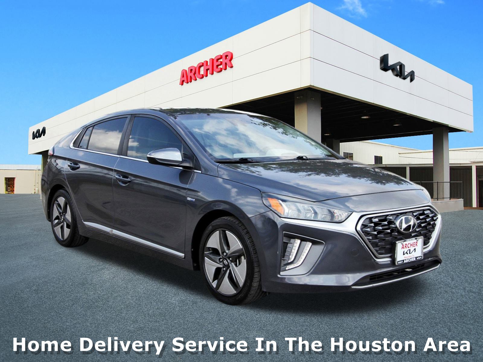 Used 2020 Hyundai Ioniq SEL image 1