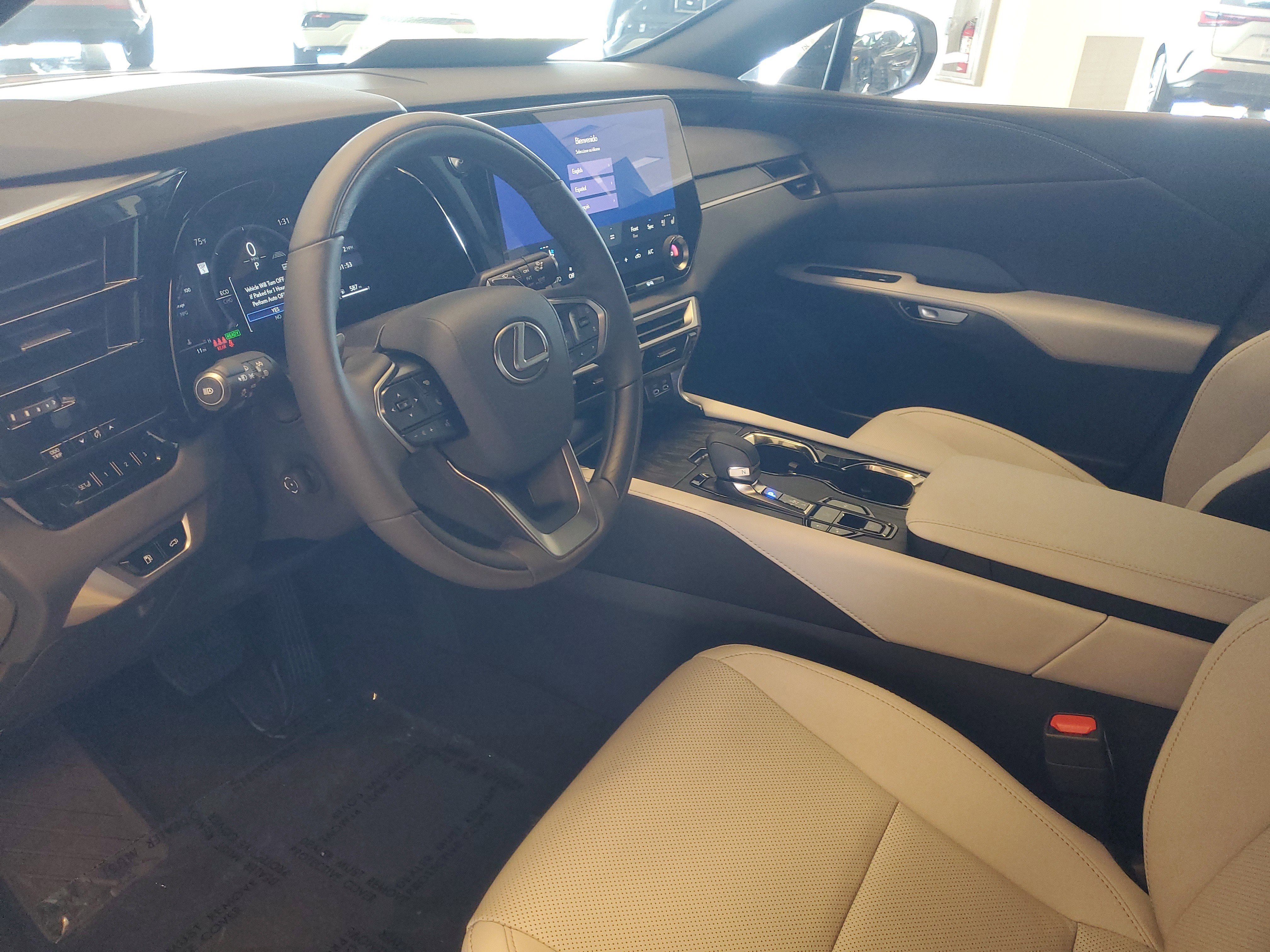 Used 2025 Lexus RX 350h image 21