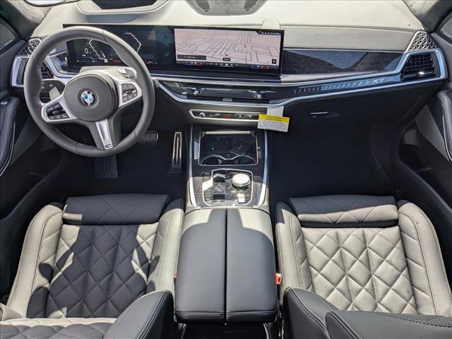 Used 2025 BMW X7 xDrive40i w/ M Sport Package image 14