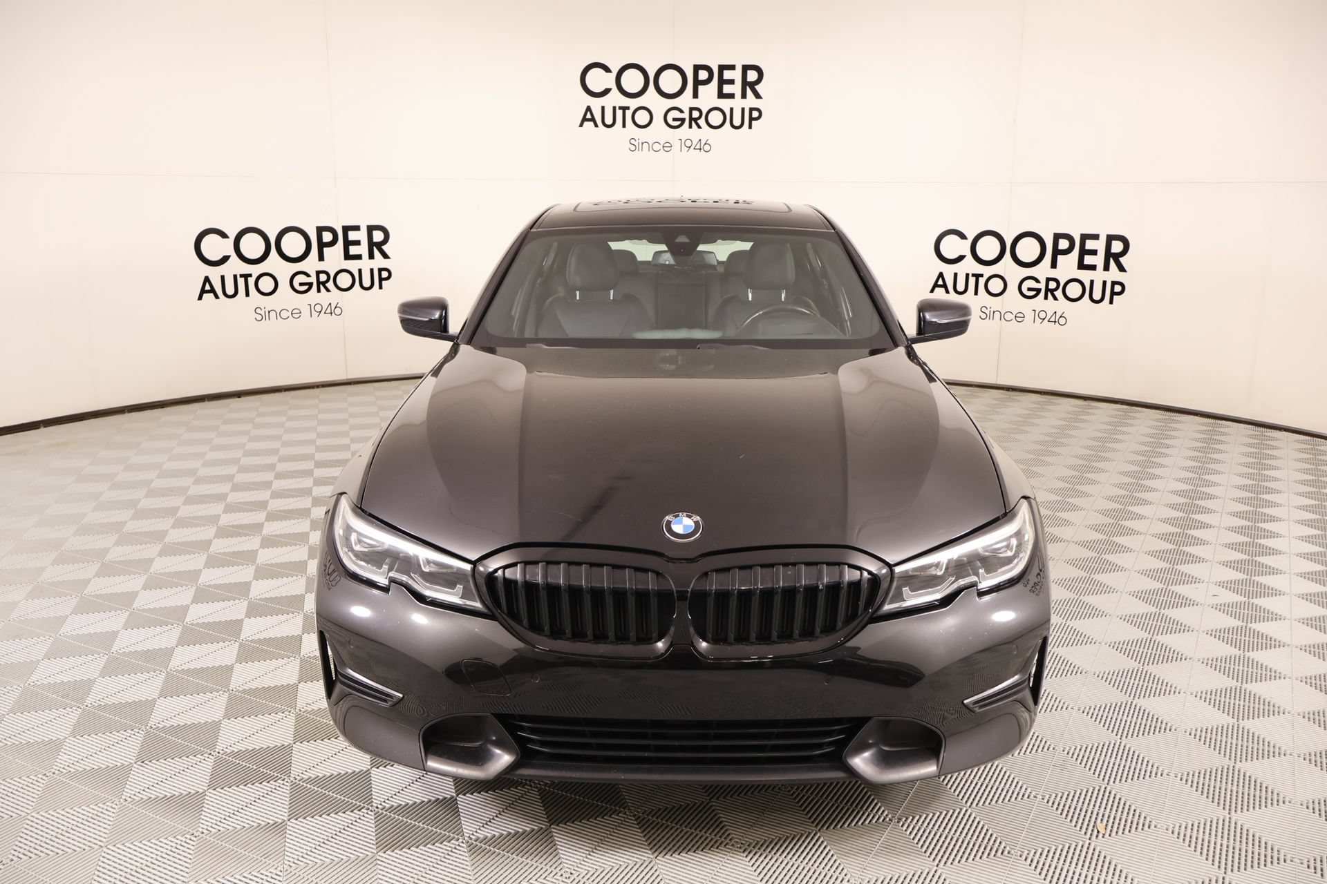 Used 2019 BMW 330i xDrive Sedan w/ Premium Package AWD/4WD image 10
