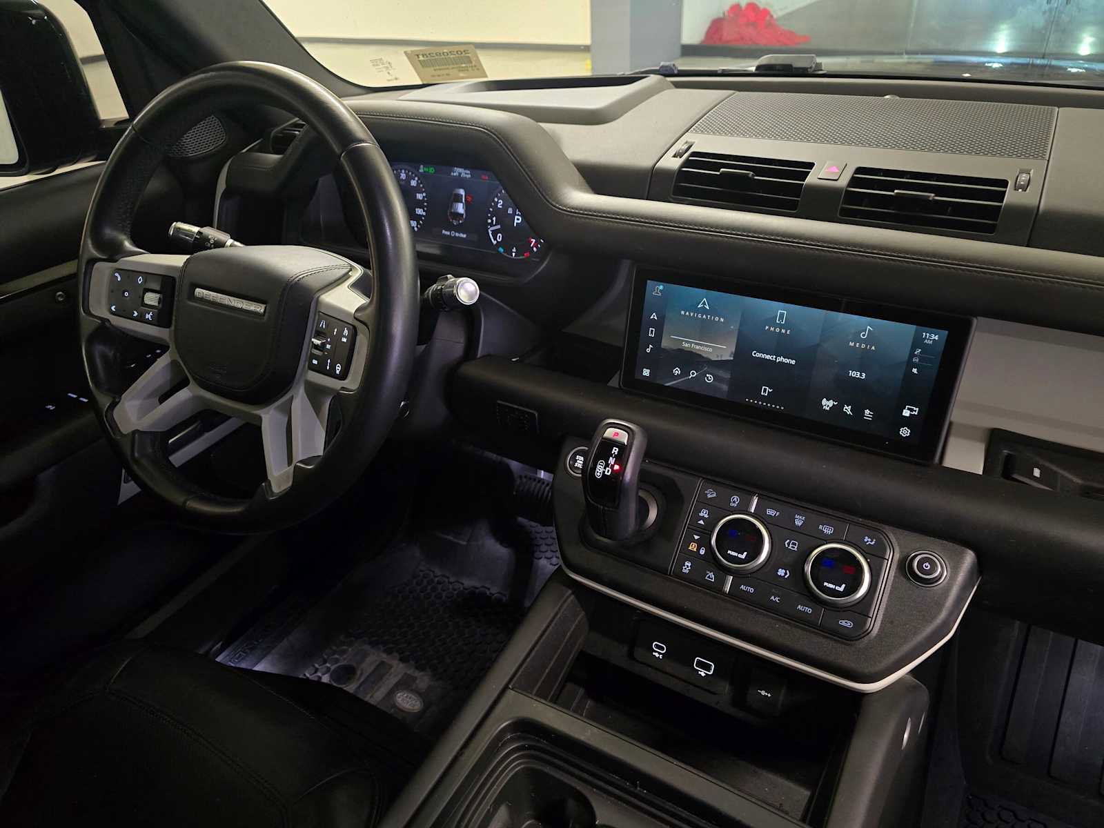 Used 2020 Land Rover Defender 110 HSE image 11