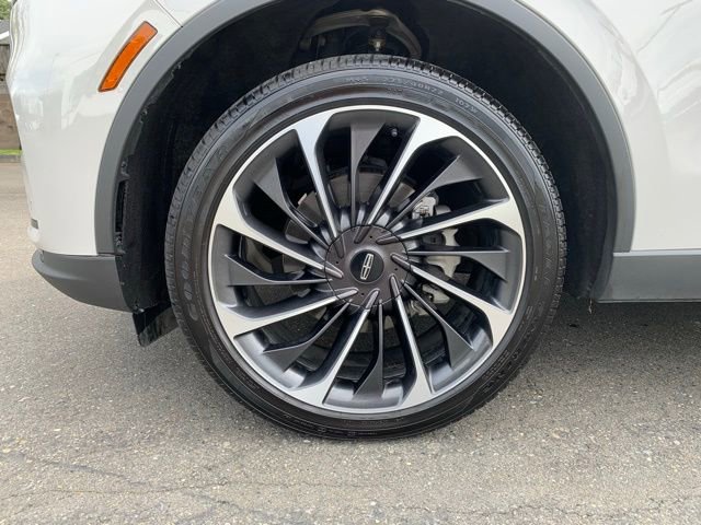 Certified 2025 Lincoln Aviator Reserve w/ Equipment Group 201A image 11