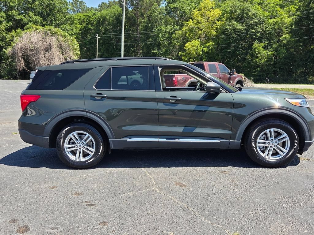 Used 2022 Ford Explorer XLT w/ Class IV Trailer Tow Package AWD/4WD image 15