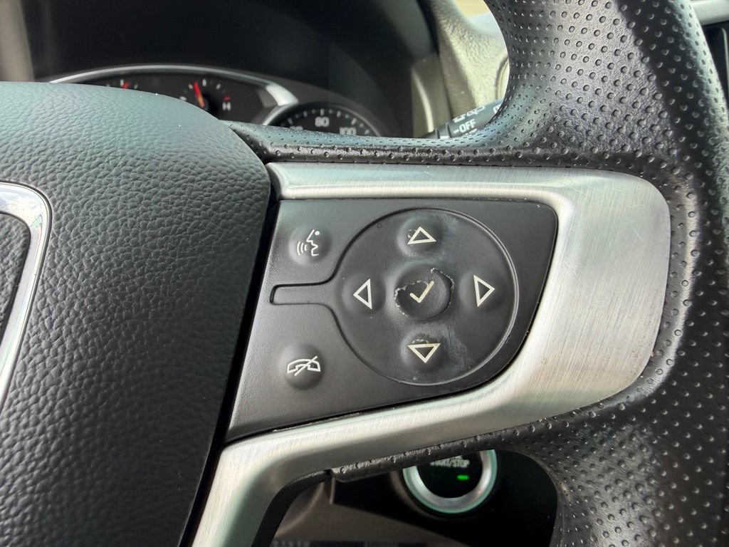 Used 2024 GMC Terrain SLE FWD image 30