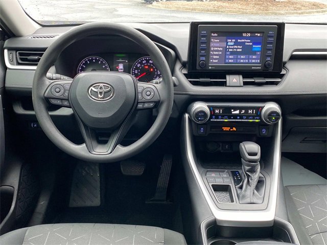 Used 2021 Toyota RAV4 XLE image 8