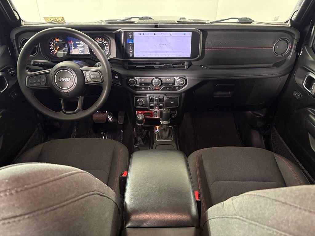 Used 2024 Jeep Wrangler Unlimited Rubicon w/ Technology Group AWD/4WD image 31