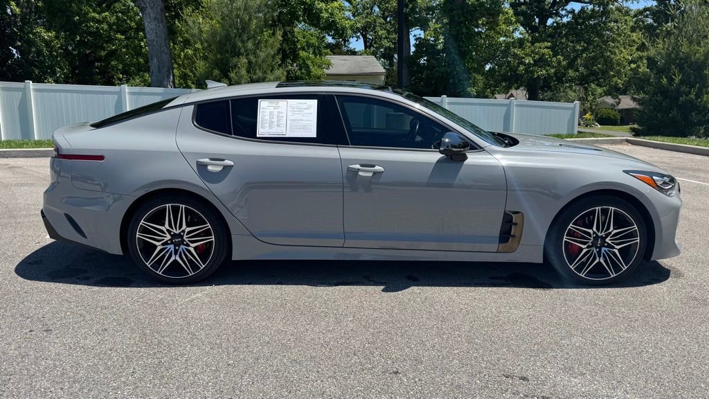 Used 2023 Kia Stinger GT2 AWD/4WD image 2