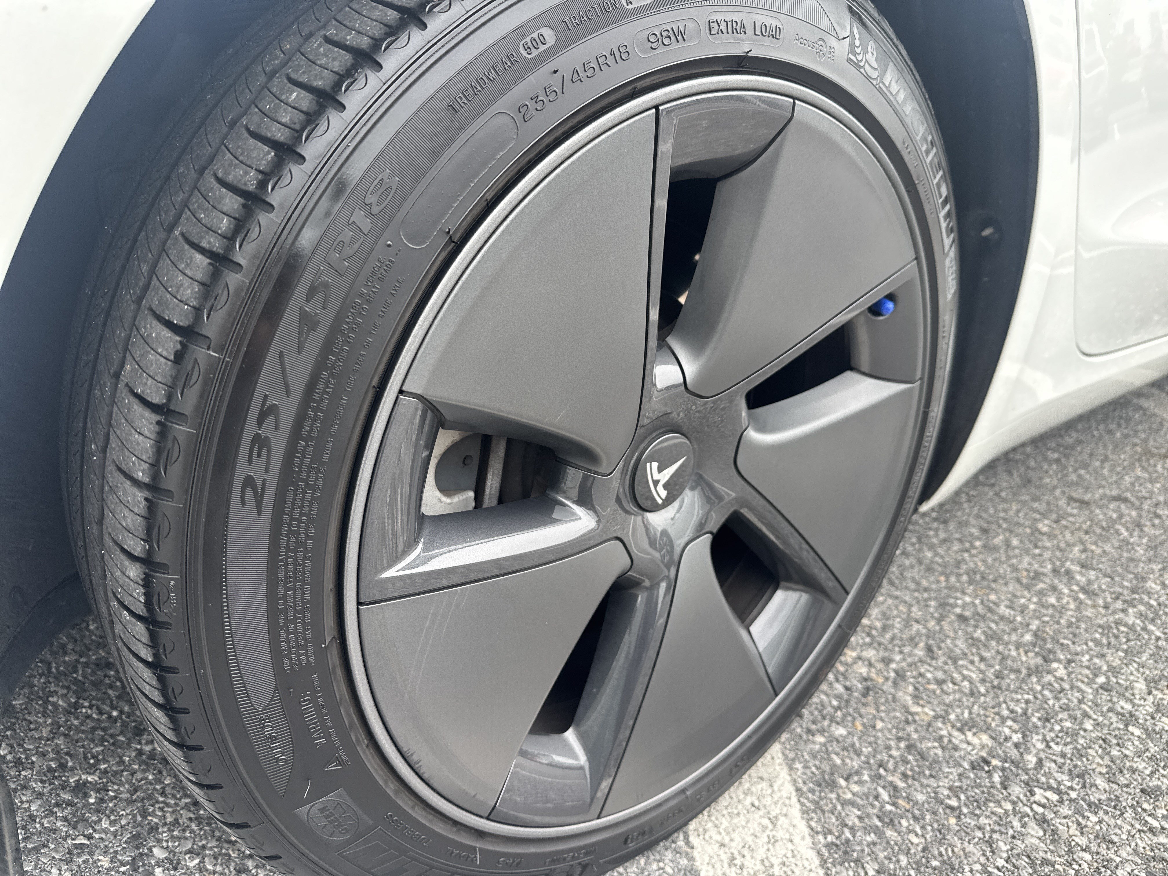 Used 2023 Tesla Model 3 Standard Range RWD image 10