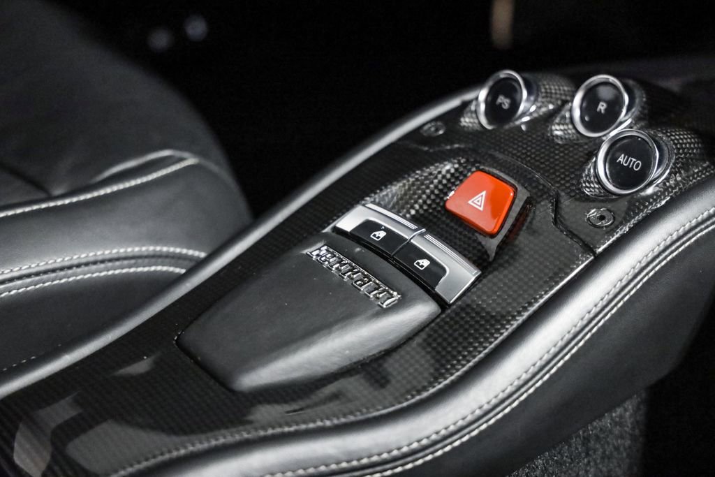 Used 2012 Ferrari 458 Italia Coupe image 33