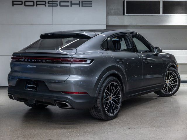 Certified 2025 Porsche Cayenne Coupe AWD/4WD image 8