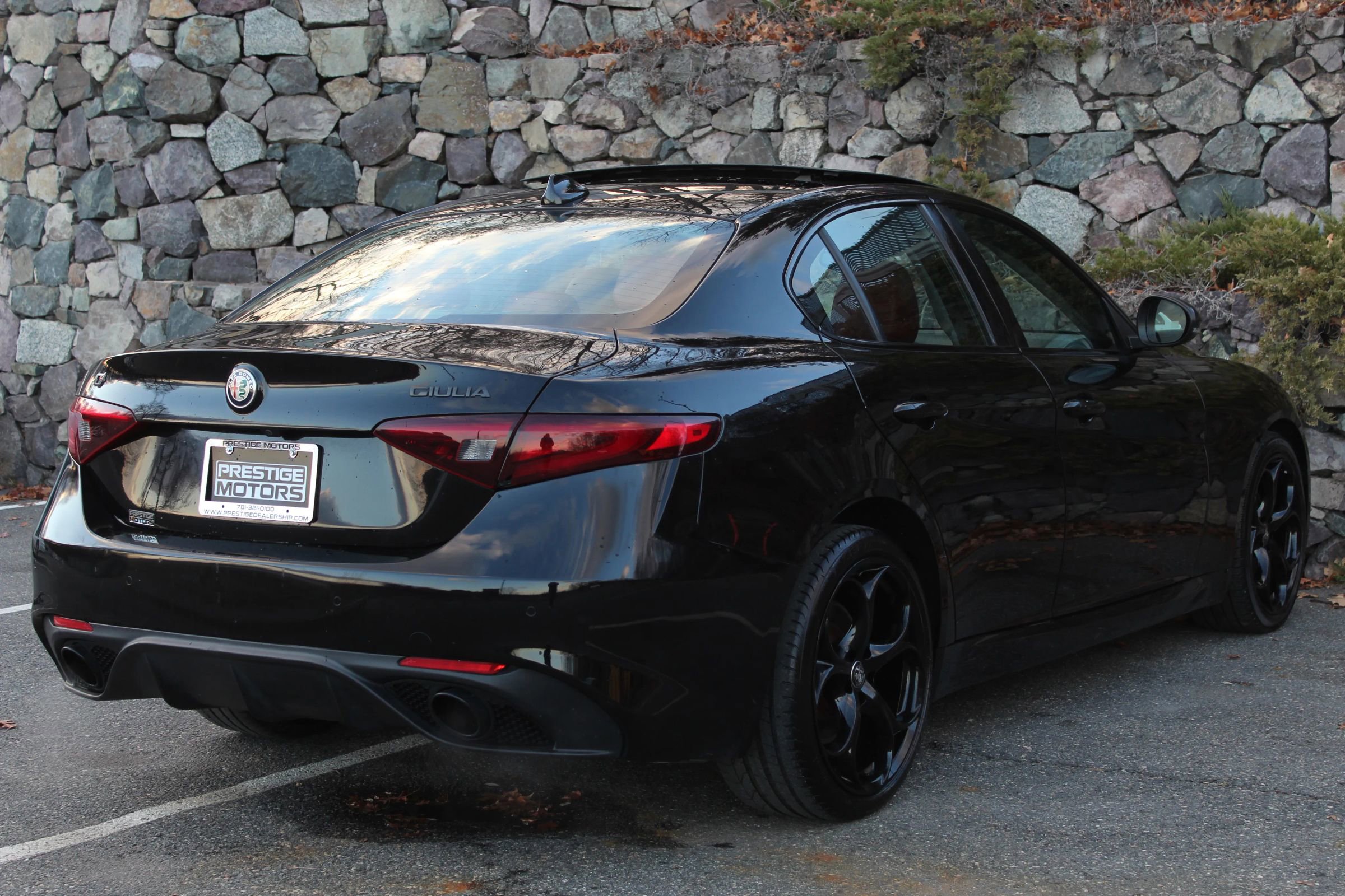 Used 2019 Alfa Romeo Giulia Ti Sport w/ Quick Order Package 22S Sport image 9