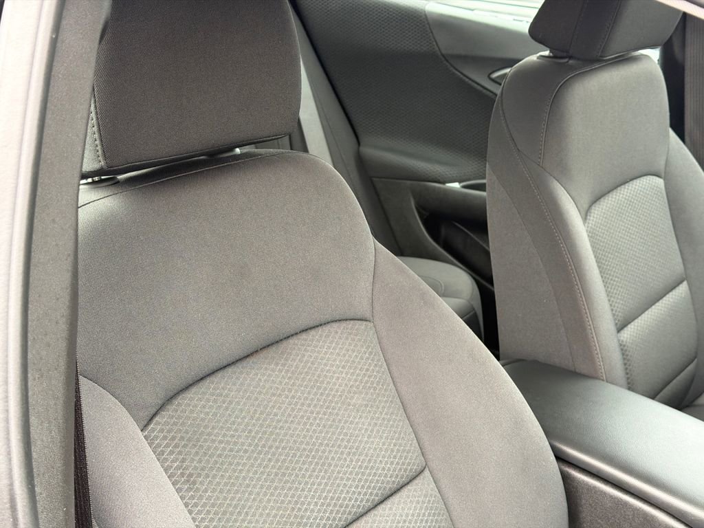 Used 2024 Chevrolet Malibu RS image 8