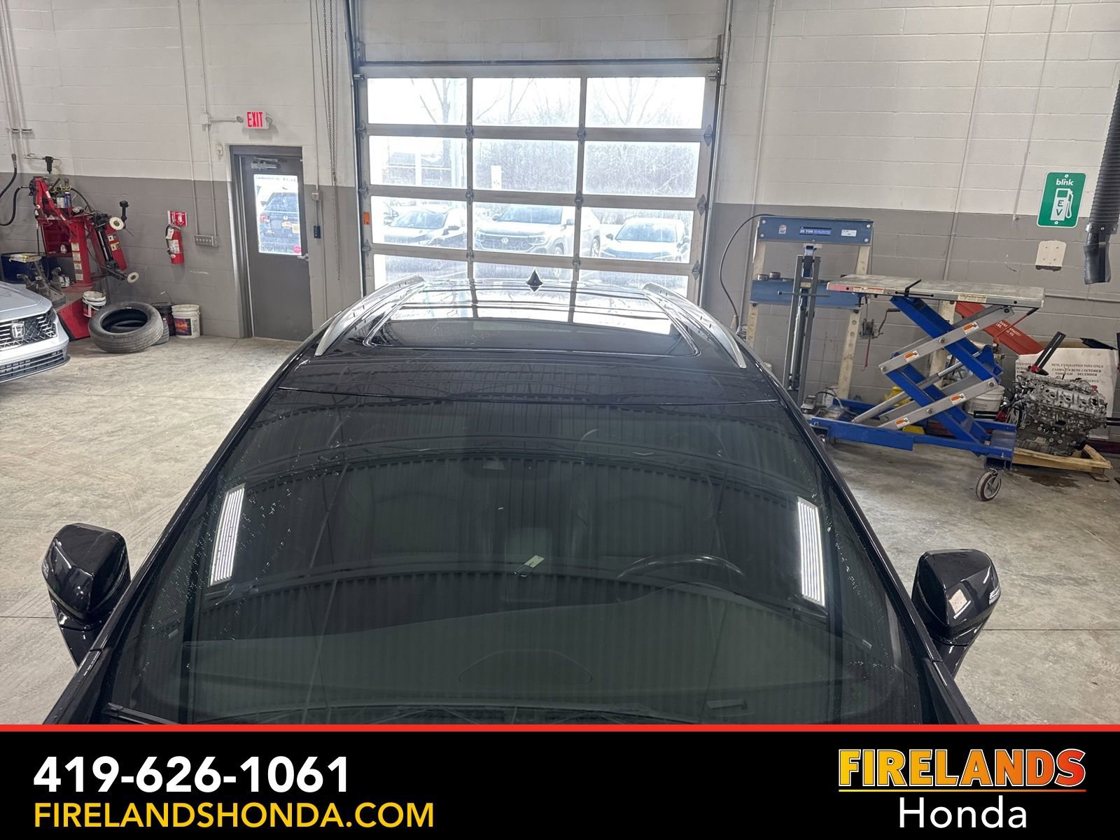 Used 2022 Cadillac XT4 Premium Luxury w/ Enhanced Visibility Package image 10