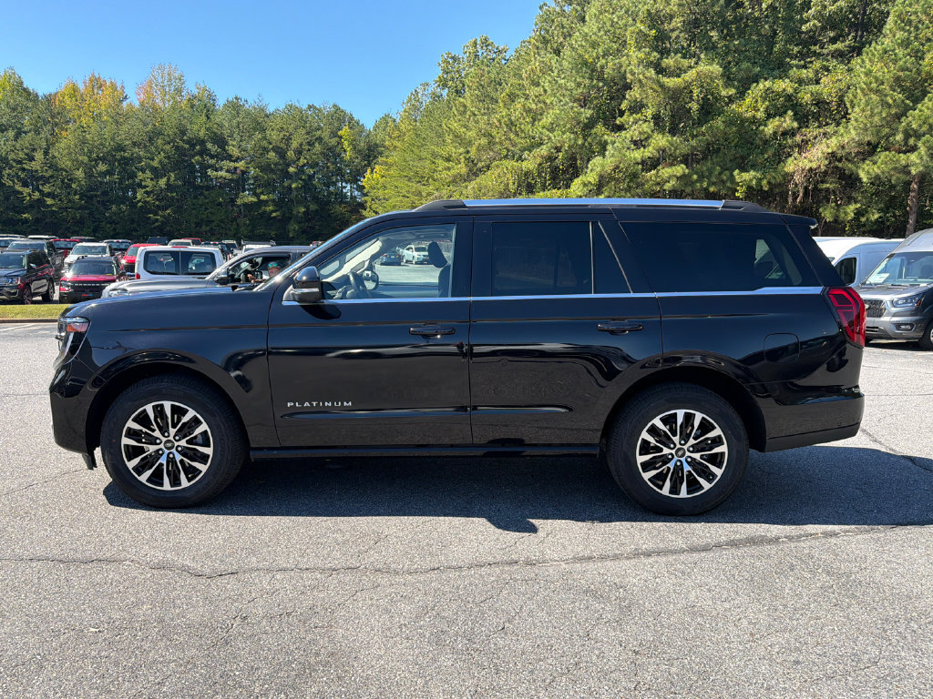 Used 2025 Ford Expedition Platinum AWD/4WD image 4