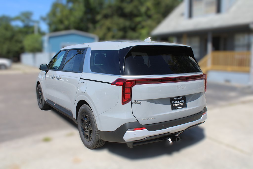 New 2027 Kia Carnival LX FWD image 14