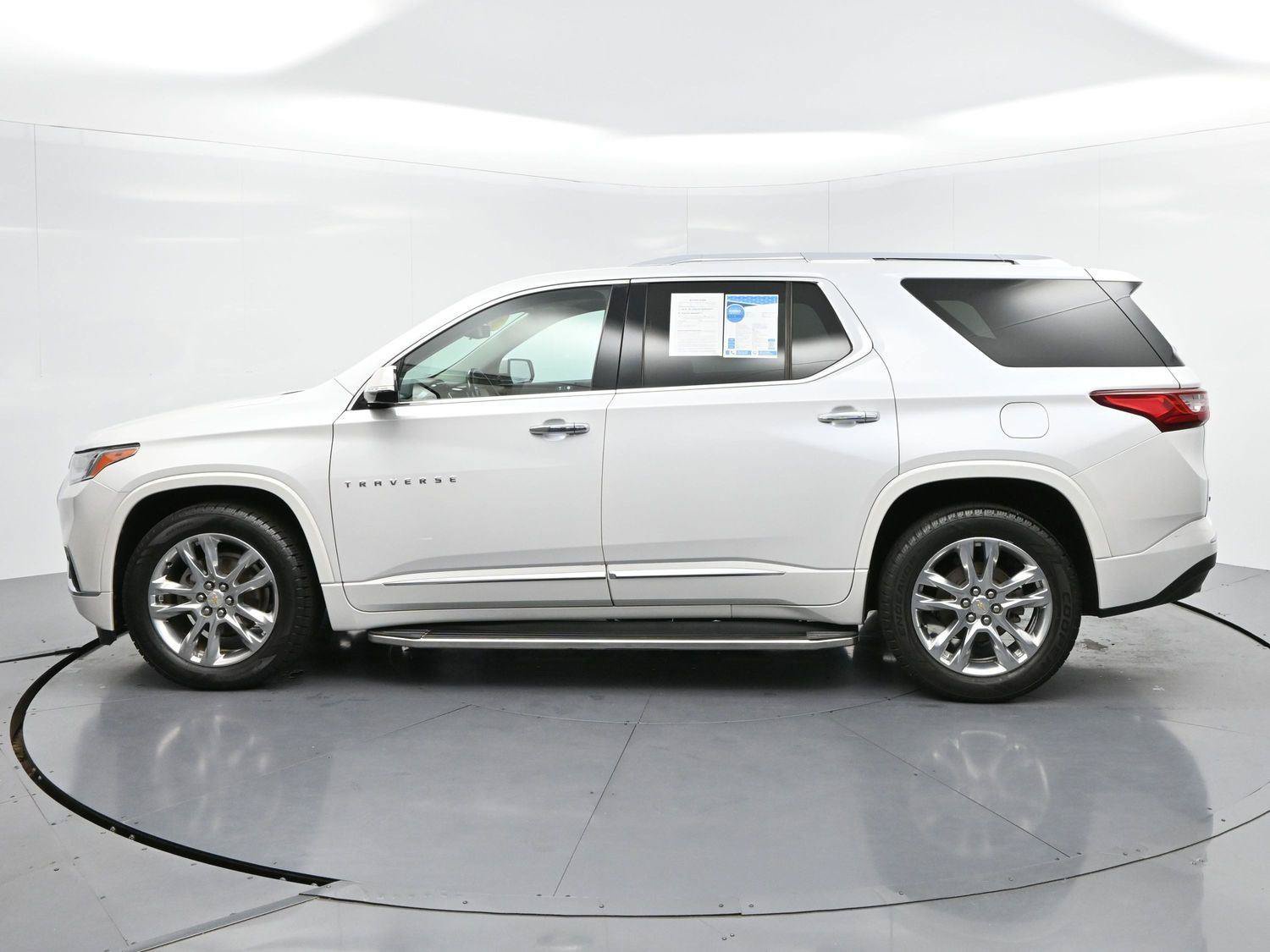 Used 2019 Chevrolet Traverse High Country w/ LPO, Floor Liner Package AWD/4WD image 4