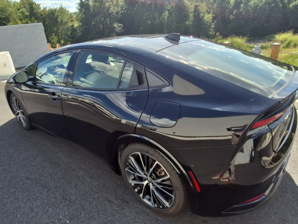Used 2024 Toyota Prius Limited w/ Limited Premium Package FWD image 5