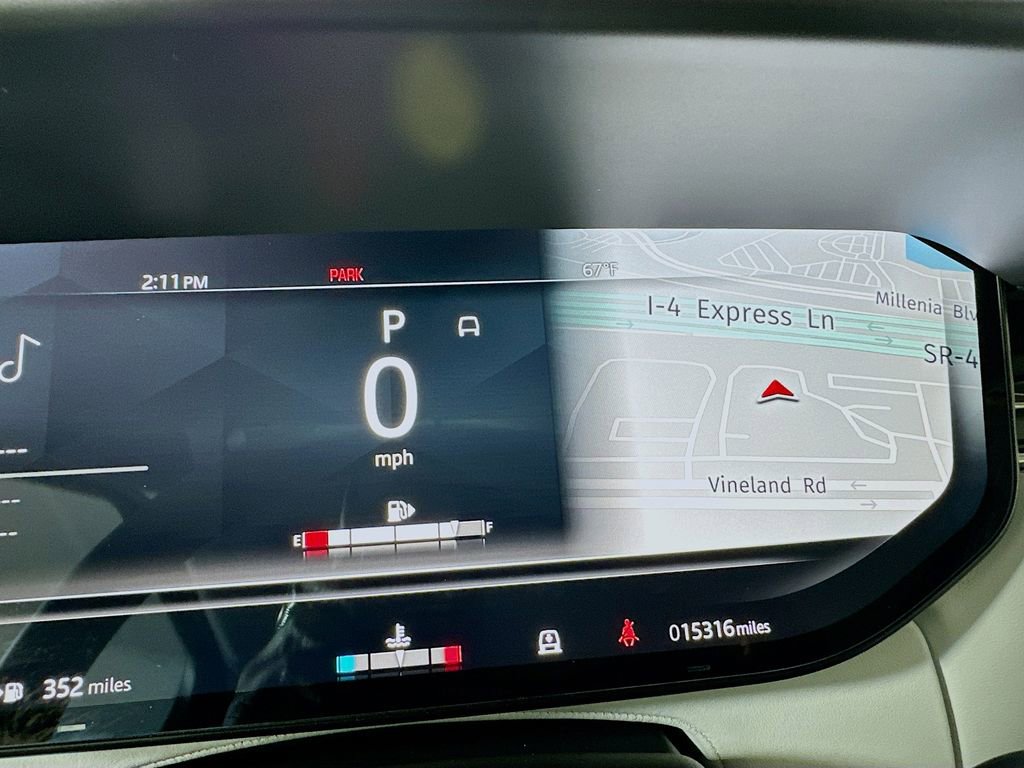 Used 2023 Land Rover Range Rover Sport SE image 16