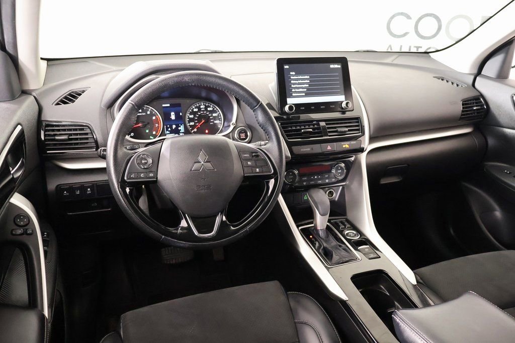 Used 2024 Mitsubishi Eclipse Cross SE image 2