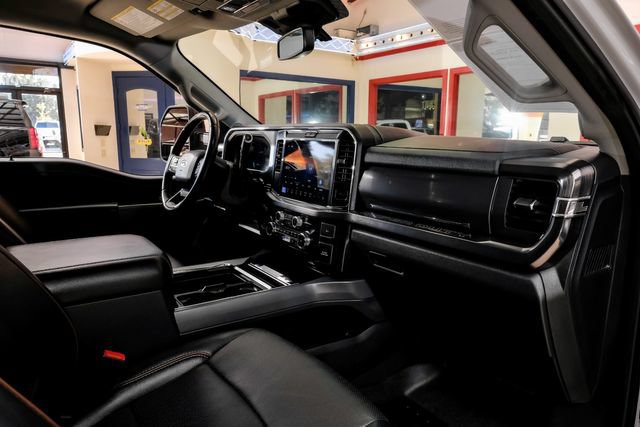 Used 2025 Ford F350 Lariat AWD/4WD image 13