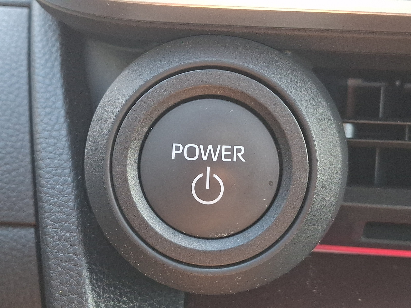 Used 2024 Toyota Prius Prime FWD image 23
