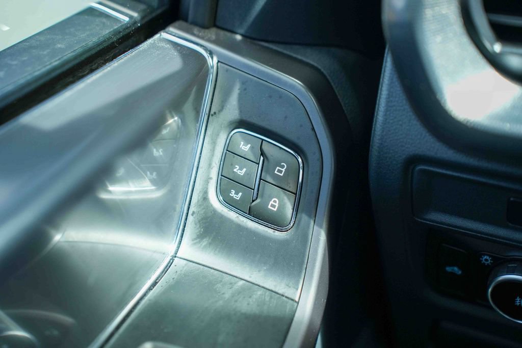 Used 2026 Ford F150 Lariat AWD/4WD image 27