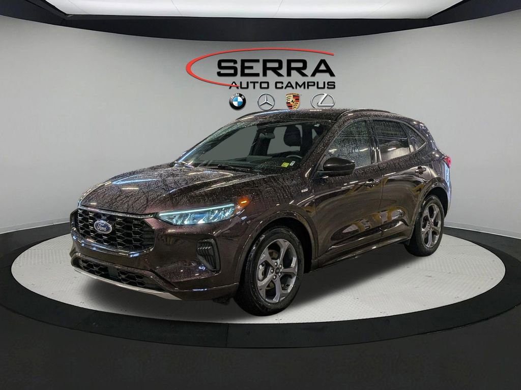 Used 2023 Ford Escape ST-Line w/ Tech Pack #1 FWD image 1