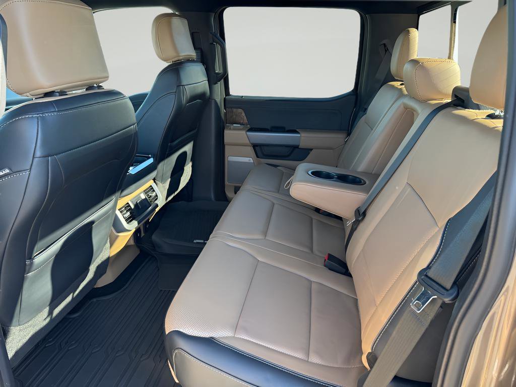 Used 2022 Ford F150 Lariat w/ Max Trailer Tow Package image 19