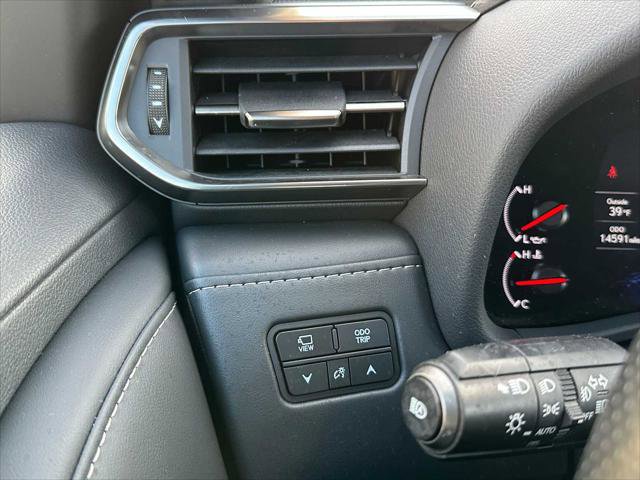 Used 2024 Lexus LX 600 F Sport image 37