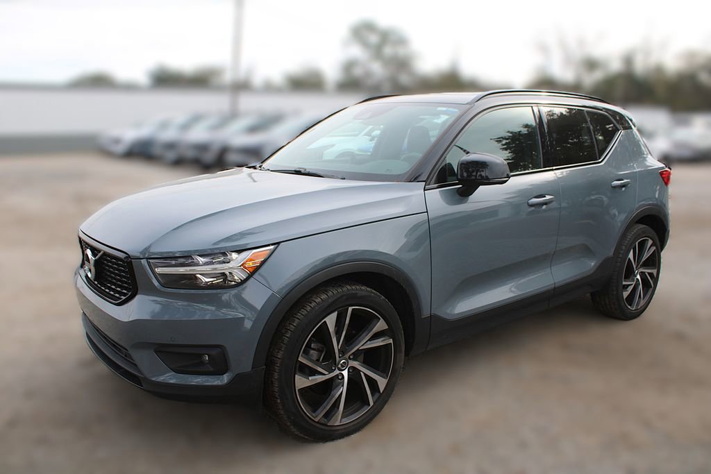 Used 2021 Volvo XC40 T5 R-Design image 15