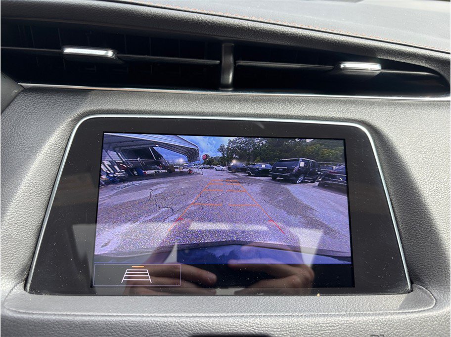 Used 2020 Cadillac XT4 Premium Luxury FWD image 32