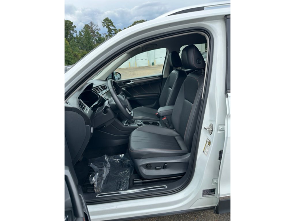 Used 2024 Volkswagen Tiguan Wolfsburg Edition image 8