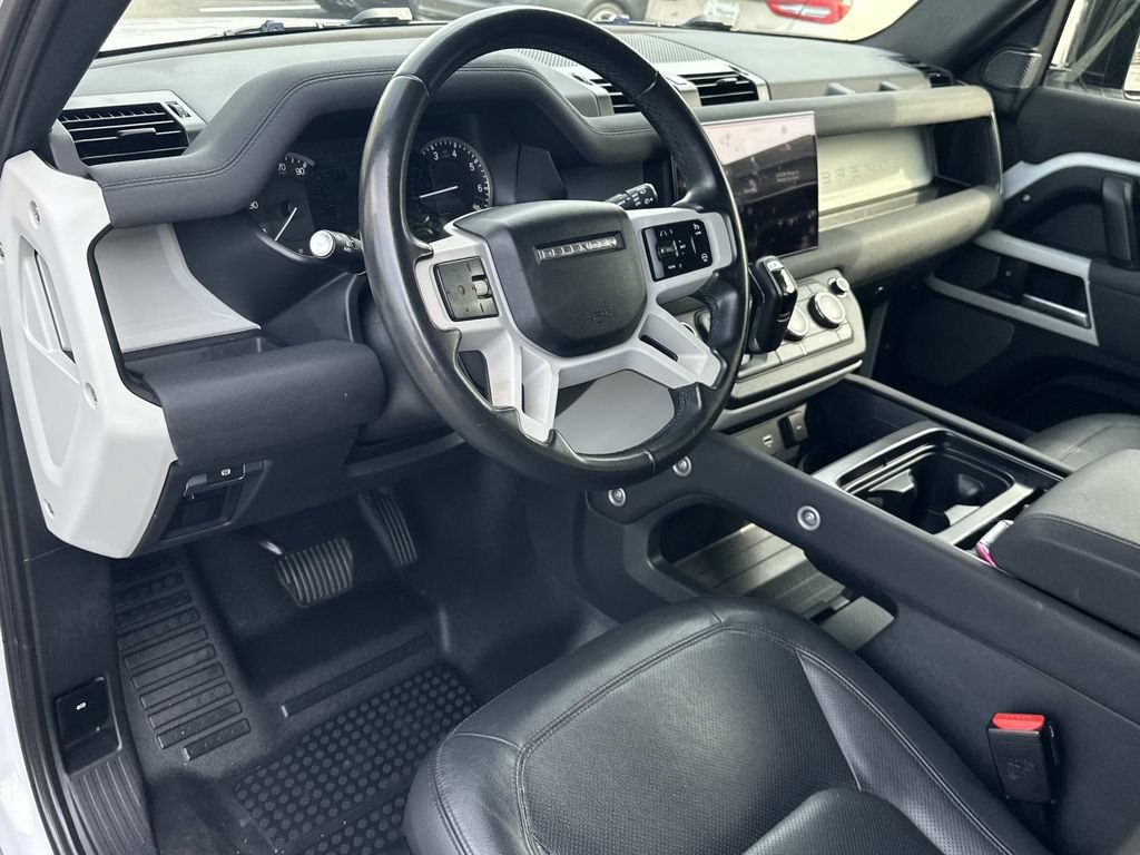 Used 2023 Land Rover Defender 110 S AWD/4WD image 2