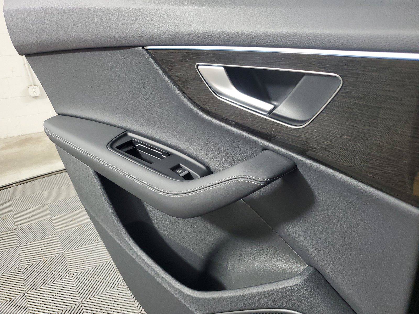 New 2026 Audi Q7 2.0T Premium Plus AWD/4WD image 18