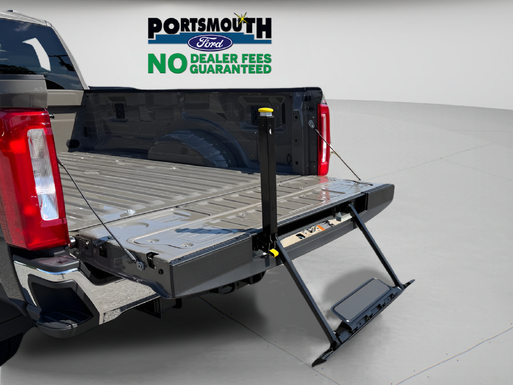 New 2026 Ford F250 XLT w/ FX4 Off-Road Package AWD/4WD image 16