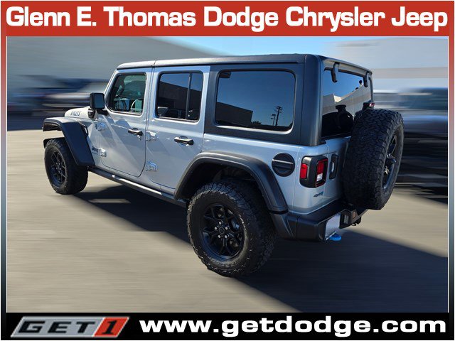Used 2024 Jeep Wrangler Willys image 9