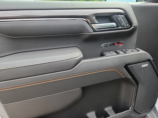 New 2026 GMC Sierra 1500 AT4 w/ Technology Package AWD/4WD image 8