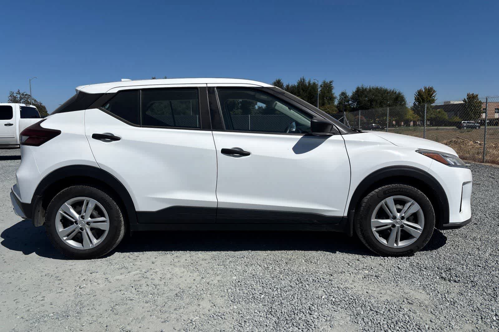 Certified 2021 Nissan Kicks S FWD image 9