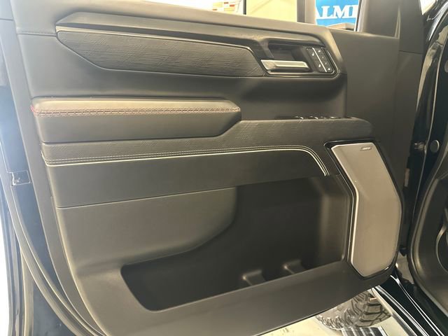 Used 2025 GMC Sierra 2500 AT4X image 34