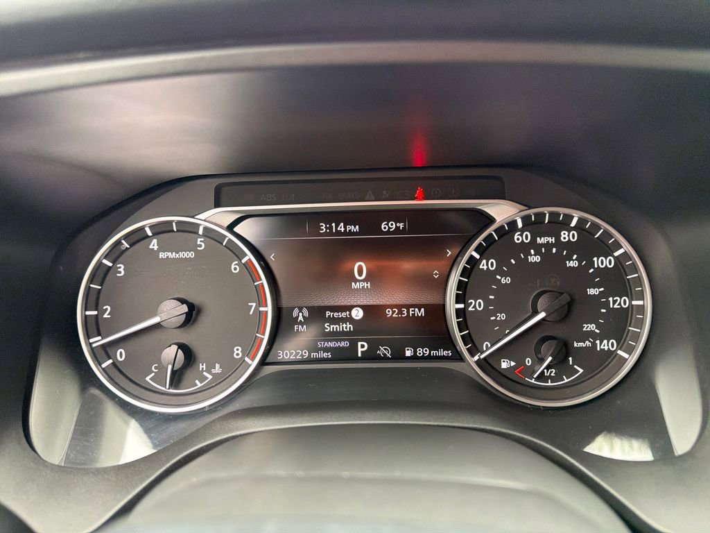 Used 2025 Nissan Rogue S FWD image 34