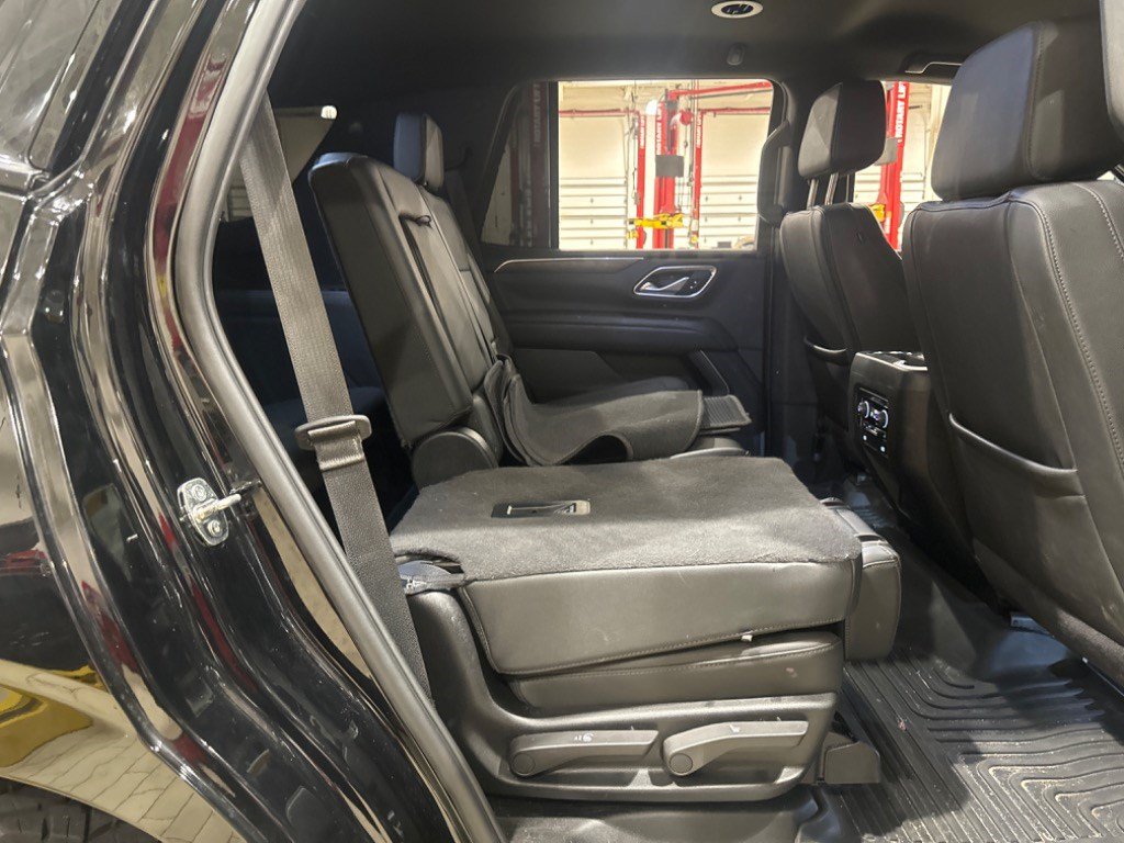 Used 2024 Chevrolet Tahoe Z71 w/ Luxury Package AWD/4WD image 48